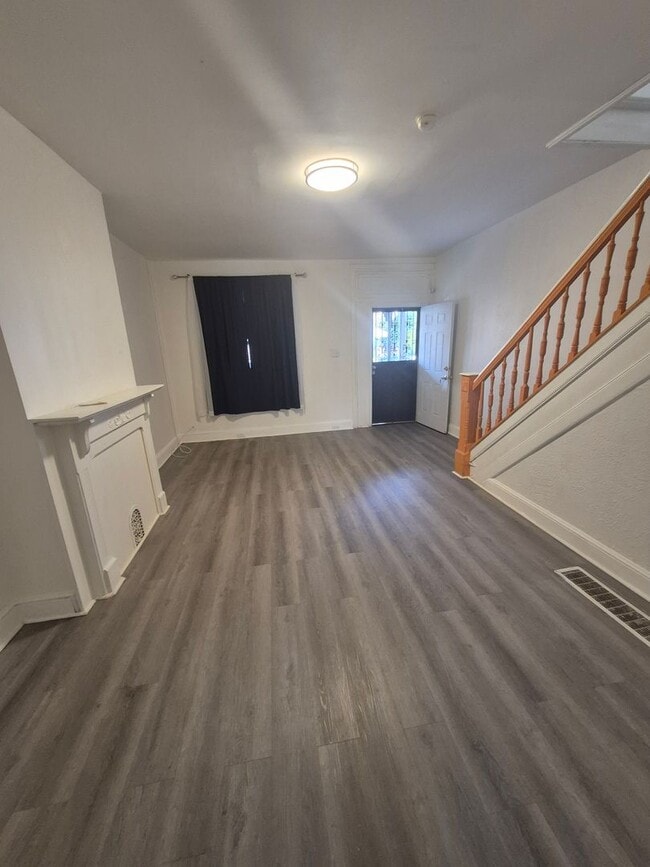Photo - Nice 3Bd/1Ba in Frankford House