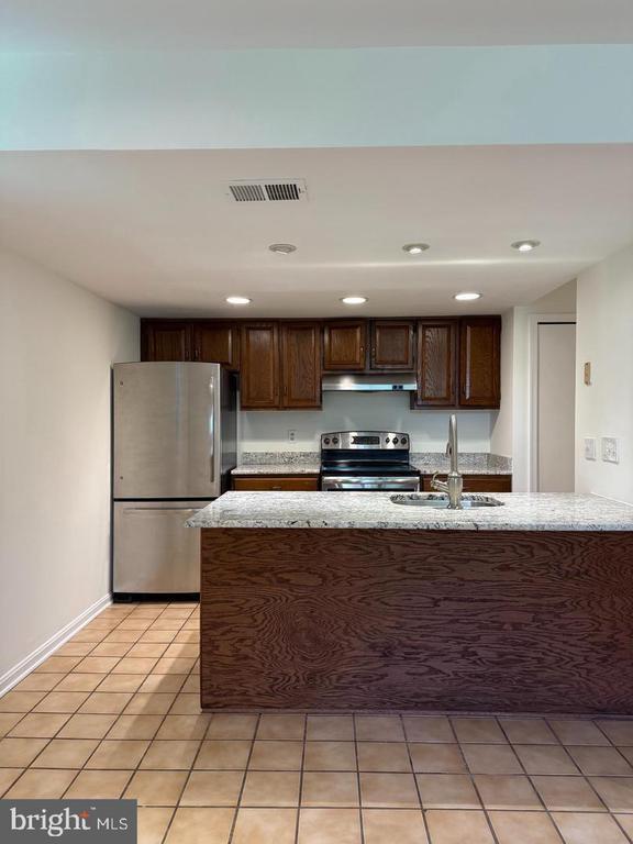 Foto del edificio - 11008 Saffold Way