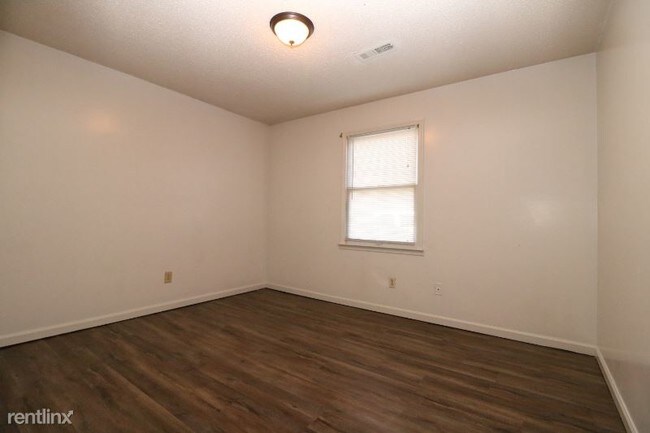 Foto del edificio - 6202 Friar Tuck Dr NW