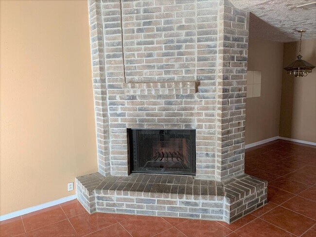 Building Photo - 5419 Regal Ridge Ln