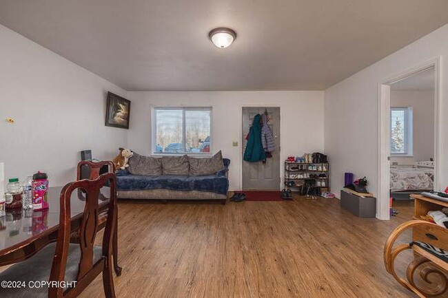 Building Photo - 590 S Mercy Cir