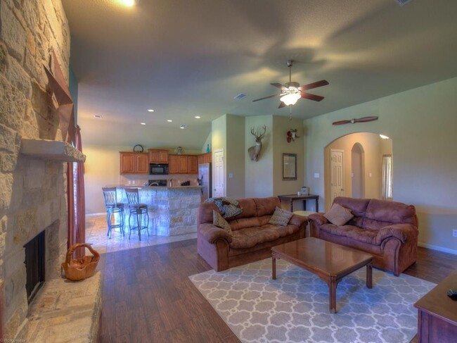 Building Photo - 103 Gregory Cove