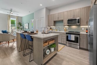 Building Photo - Luxia Preston