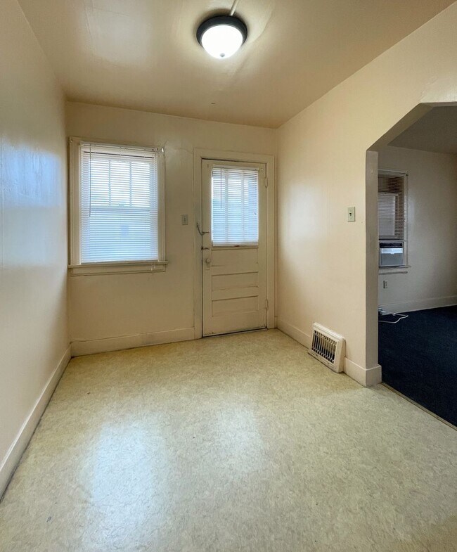 Foto del edificio - 7 N Elm St