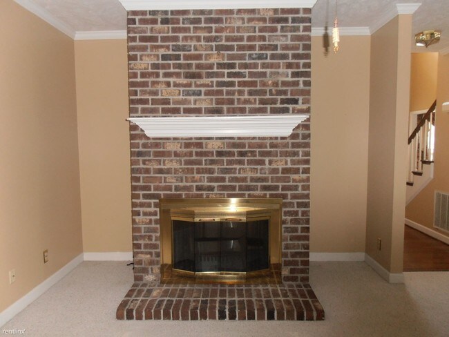 Foto del edificio - 720 Stonington Dr