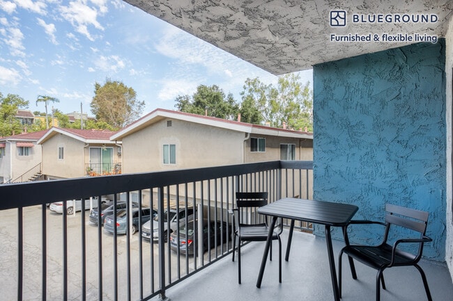 Building Photo - 350 E Del Mar Blvd