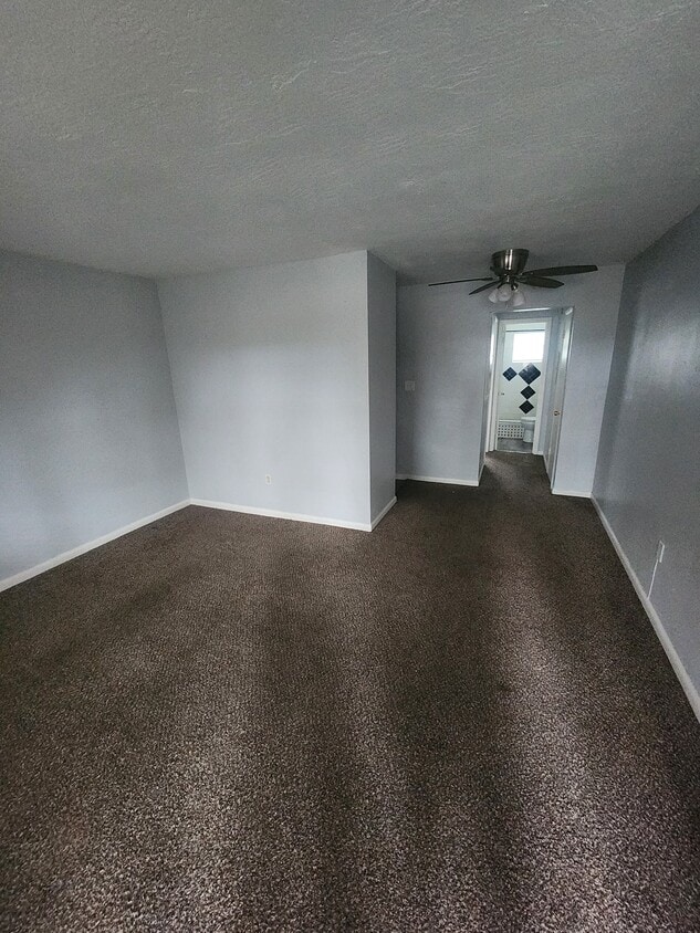 Primary Photo - 202 Caroline St