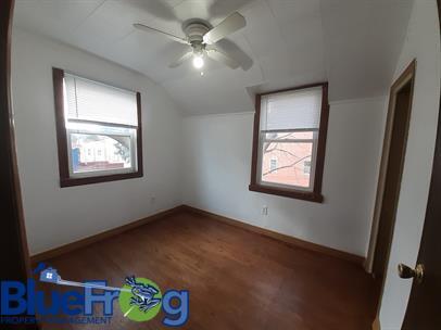 Building Photo - 424 S Van Buren St