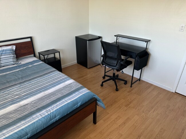 Foto del edificio - 412 Rosemont Dr