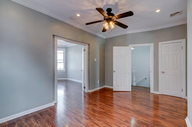 Building Photo - 98 Trask Ave