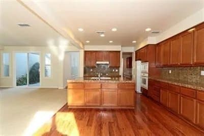 Building Photo - 288 Anthony Ave