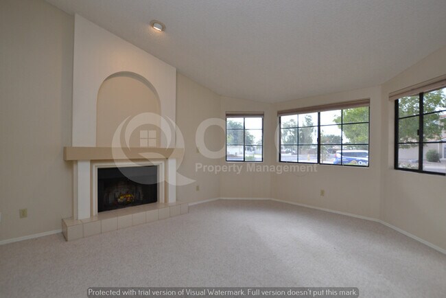 Building Photo - Northgate Village! 2 Bed/2 Bath!