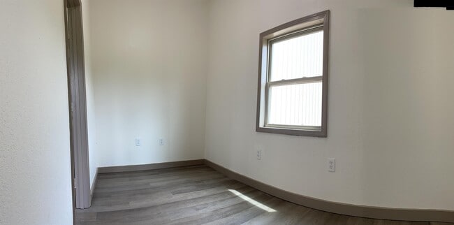 Foto del edificio - 2313 Vineyard Creek Rd