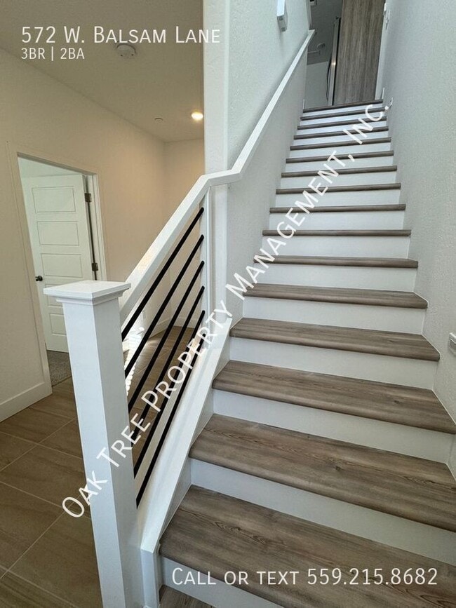 Building Photo - 572 W Balsam Ln