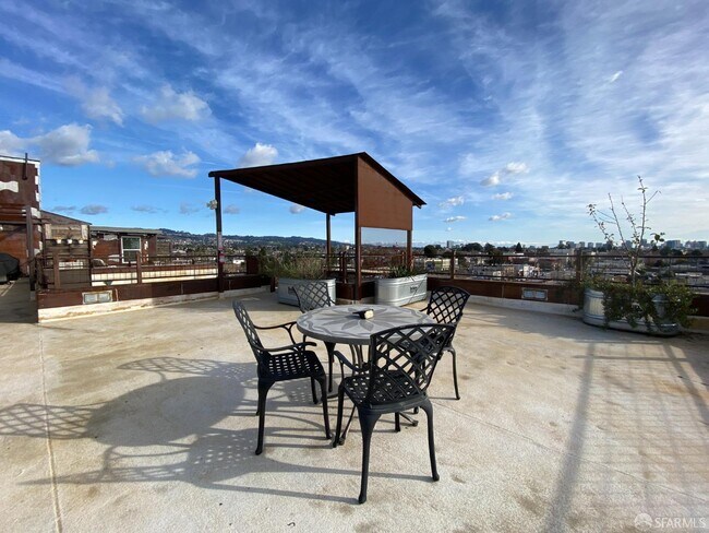 Foto del edificio - 6105 San Pablo Ave