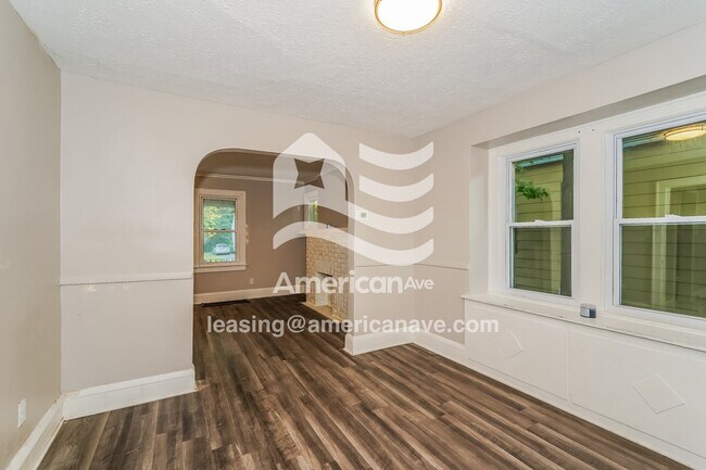 Foto del edificio - 1005 Dover Ave