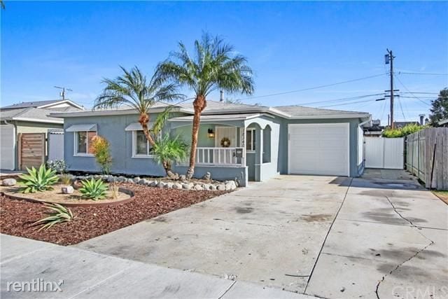 Foto principal - 2 br, 1 bath House - 18340 Glenburn Ave