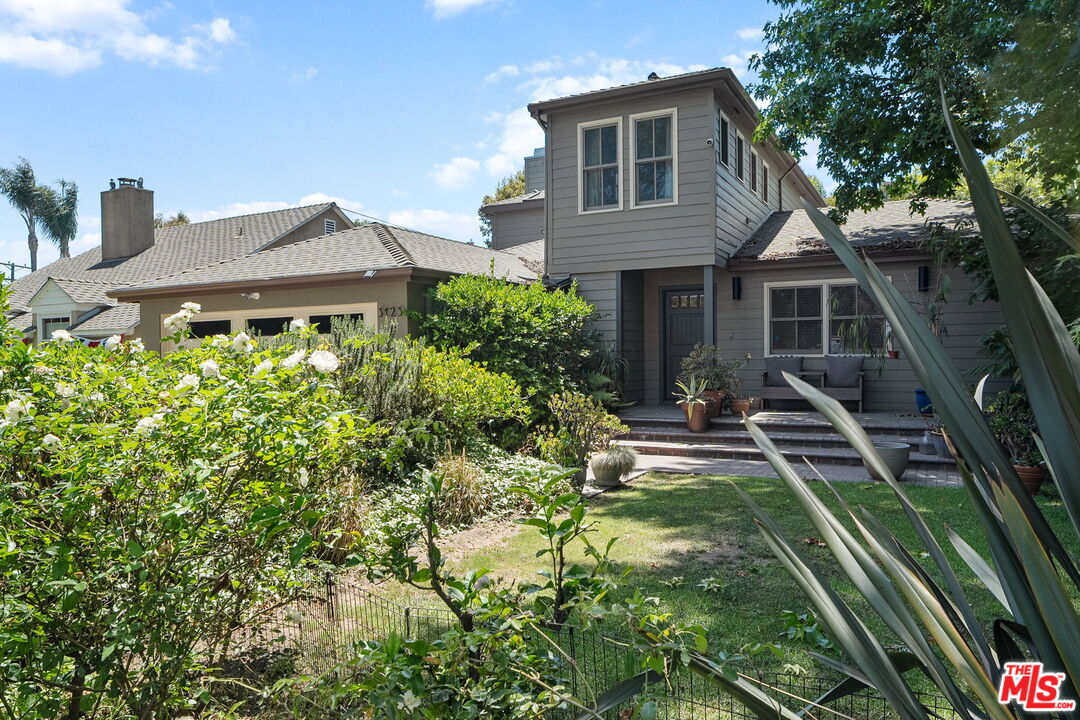 Foto principal - 3123 Barry Ave