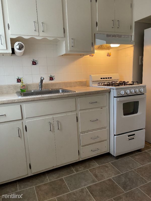 Foto del edificio - 3 br, 1 bath Townhome - 1319 Cypress Ave