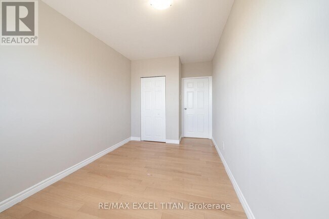 Photo du bâtiment - 468 Ottawa St N