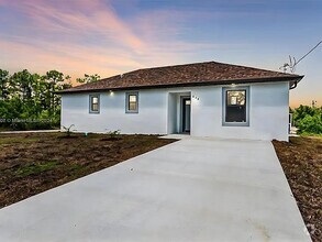 Building Photo - 636 Eisenhower Blvd