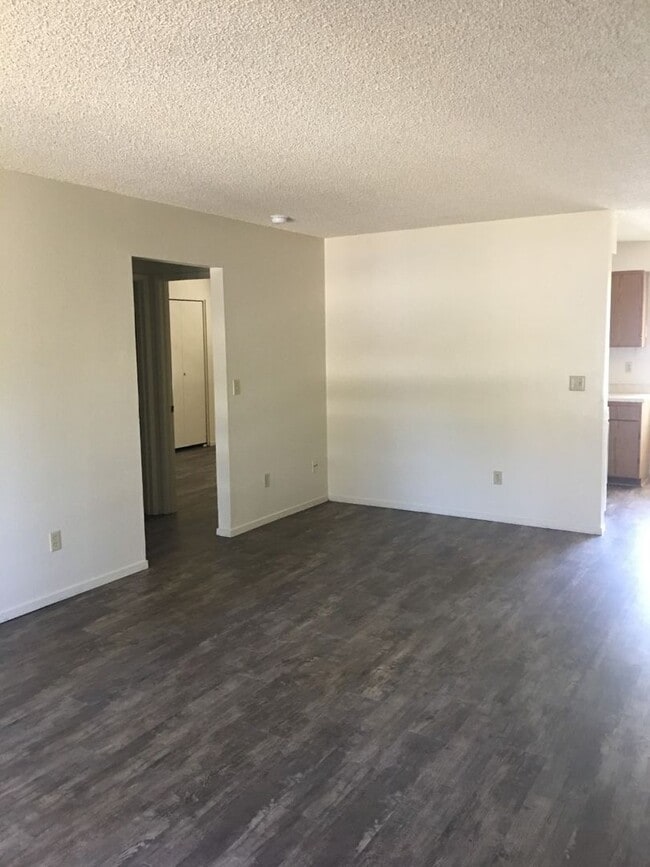 Building Photo - 1835 Conifer Way
