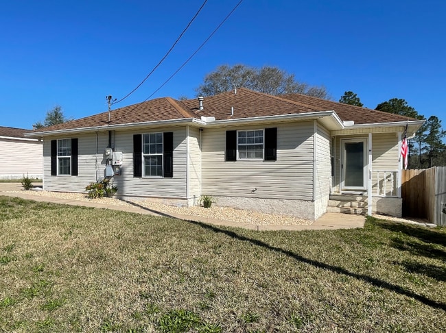 Building Photo - 447 Apple Dr
