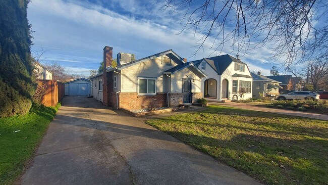 Building Photo - Updated 3bedroom, 1 bath home near UC Davi...