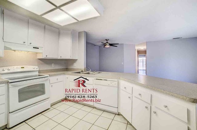 Building Photo - 4923 Morningstar Dr
