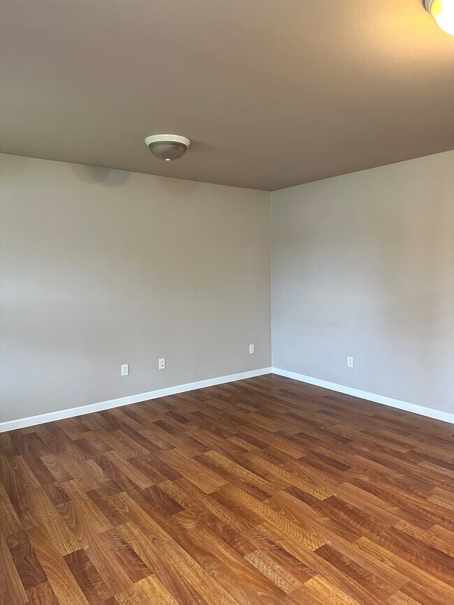 141 Garfield St Unit 141, Sumas, WA 98295 Apartments in Sumas, WA