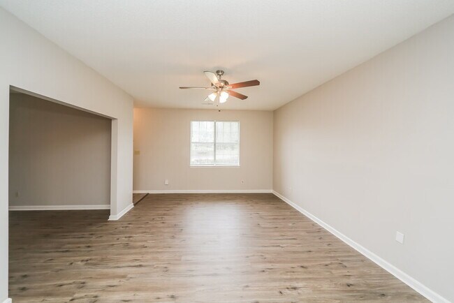 Foto del edificio - 3901 Long Creek Rd