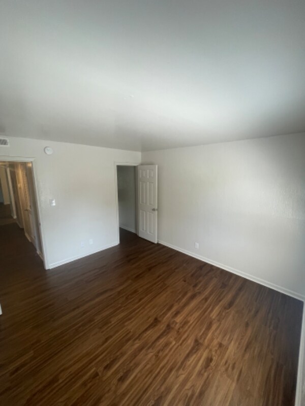 Building Photo - 7100 Leisure Ln