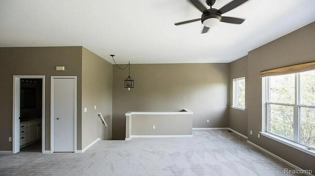 Building Photo - 76 W Bethune St