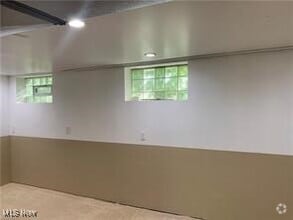 Building Photo - 1015 Moneta Ave