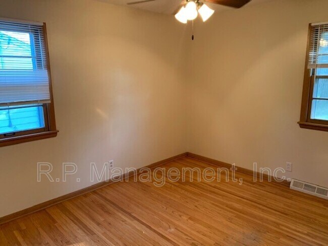 Foto del edificio - 6621 13th Ave S
