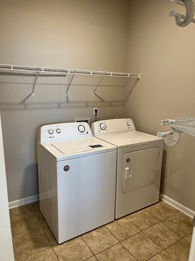 Foto del edificio - Spacious 5 Bed, 3.5 Bath Murfreesboro Home...