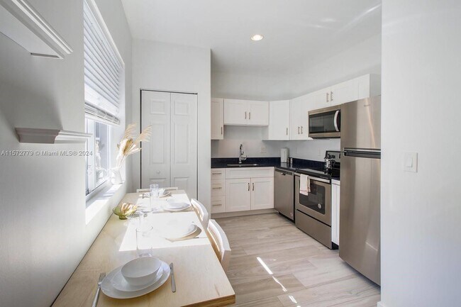 Foto del edificio - 427 NW 34th St