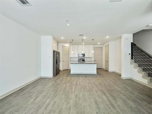 Foto del edificio - 563 Eiseley Dr