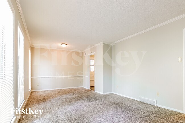 Foto del edificio - 3233 Earl Dr