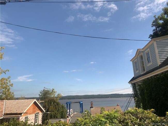 Foto del edificio - 306 Ellen St