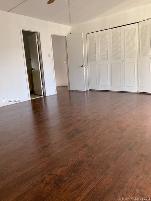 Building Photo - 6744 SW 40th St