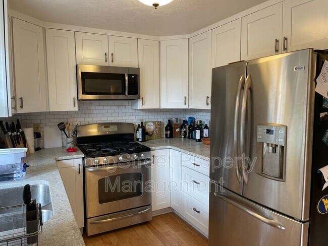 Foto del edificio - 3937 SW Neer Ave