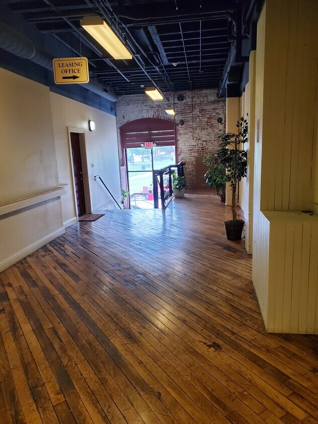 Dan River Crossing 601 Bridge St Danville, VA Apartments for Rent