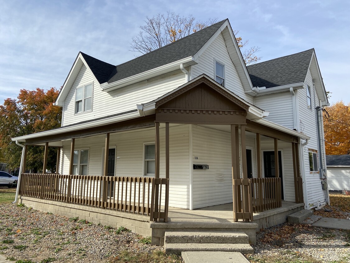 Primary Photo - 116 S B St