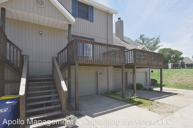 Building Photo - 2 br, 1.5 bath House - 215 Stonebridge