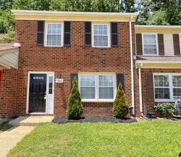Building Photo - 906 Wickford Dr