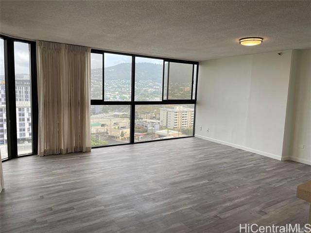 Building Photo - 2724 Kahoaloha Ln