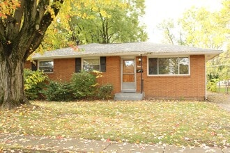 Building Photo - 1703 Shady Lane Rd