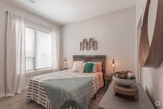 2BR,2BA,-The New Hampshire - Constitution