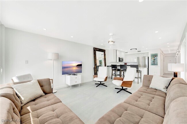 Foto del edificio - 25850 Hickory Blvd